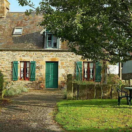Holiday Les Eves Vakantiehuis Saint-Pois